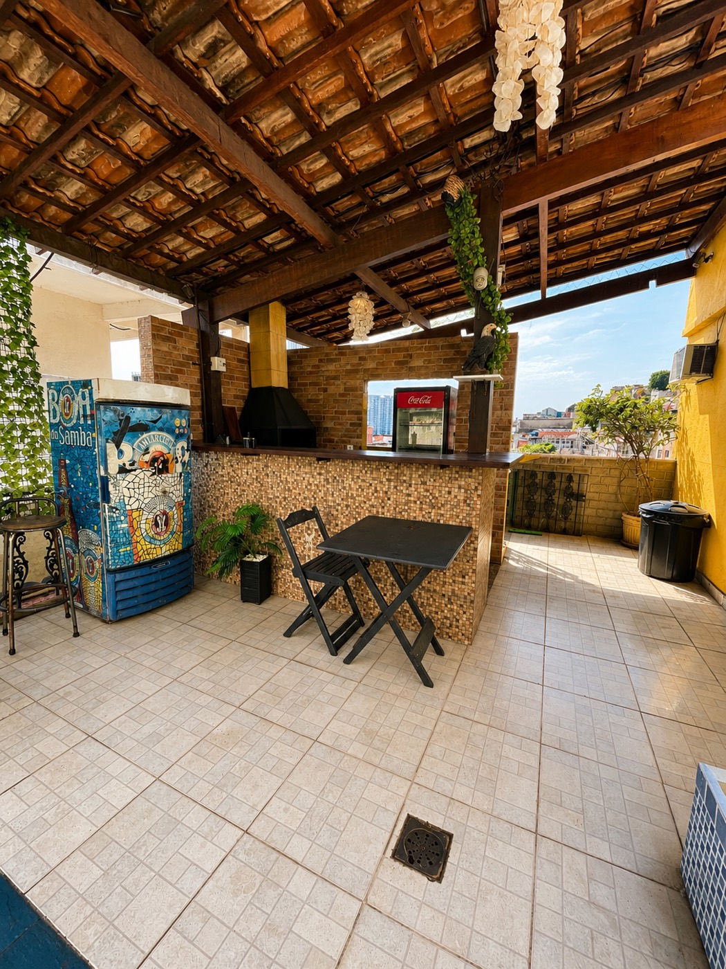 Espaço gourmet com churrasqueira